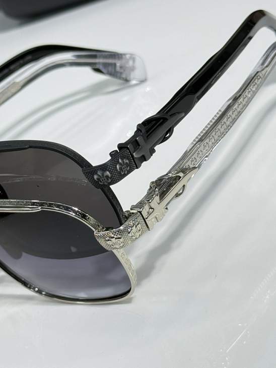 Picture of Chrome Hearts Sunglasses _SKUfw77816713fw